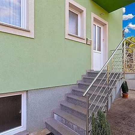 1989 Hotel Fažana